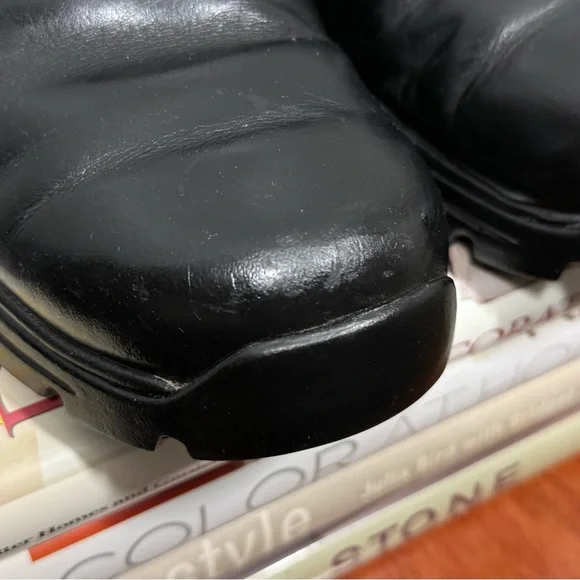 Teva Men’s Black Leather Loafers size 7 1/2 - Picture 5 of 16